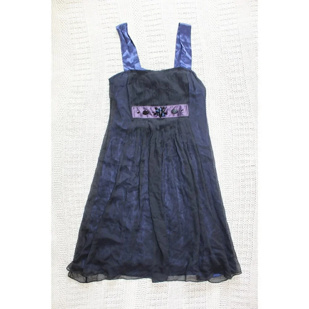 NWT Vera Wang 100% silk purple Mini dress rhinestones Size 8 cocktail